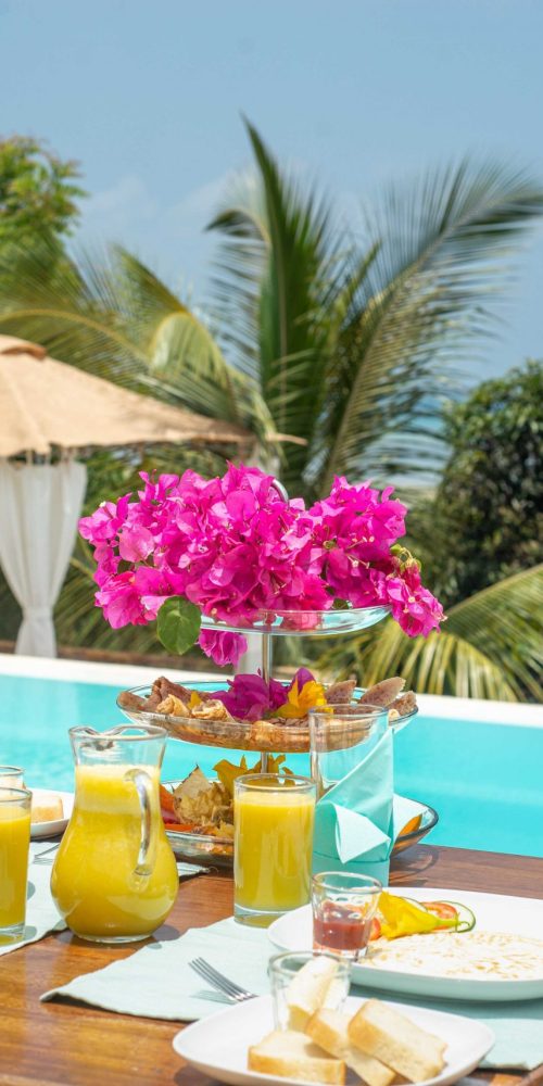 Poolside breakfast Palm Residence Zanzibar by Amazing Zanzibar Private Villa